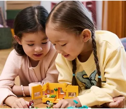 LEGO ANIMAL CROSSING LEIF S KAMP-KUĆICOM I PRODAVAONICOM BILJAKA 77054 (11 / 15)