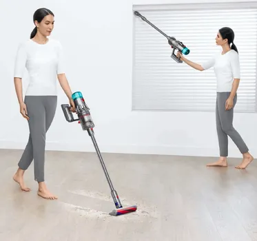 DYSON V12 ORIGIN ŠTAPNI USISIVAČ (492711) │ ZAPREMINA POSUDE: 0.35 L │ FILTRACIJA CIJELOG UREĐAJA │ SLIM FLUFFY GLAVA ZA ČIŠĆENJE │ BATERIJA: 60 MIN RADA, 4 SATA PUNJENJA │ DIMENZIJE: 1234 X 252 X 252 MM │ SNAGA: 130 W │ TEŽINA: 2.2 KG