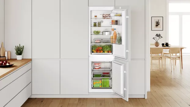 BOSCH KIN86NSF0 (3 / 6)