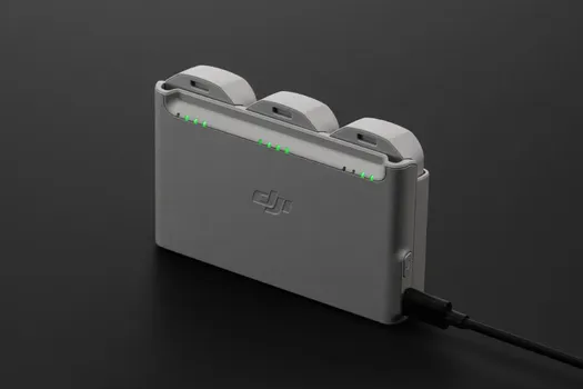DJI NEO TWO-WAY CHARGING HUB - CHARGE THREE BATTERIES SIMULTANEOUSLY (2 / 2)