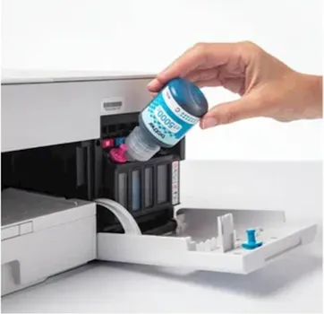 SAŽETAK ORIGINALNA BROTHER BT5000C BOCICA S CIJAN TINTOM POSEBNO JE RAZVIJENA ZA POSTIZANJE IMPRESIVNIH REZULTATA KOD SVAKOG ISPISA. S BOCICOM IZNIMNO VELIKOG PRINOSA DO 5.000 STRANICA NAPUNITE REZERVOAR TINTE I UŽIVAJTE U POSTOJANIM KVALITETNIM ISPISIMA. (TINTA BROTHER BT5000C) (1 / 1)