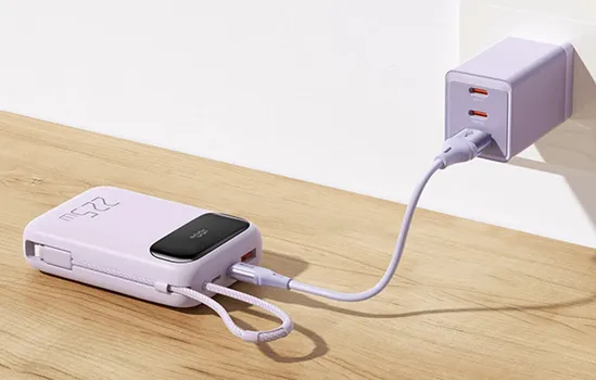 MCDODO MC-3245 (PURPLE) POWERBANK │ KAPACITET: 10.000 MAH (NOMINALNO 5800 MAH) │ ULAZ: LIGHTNING (5V - 2A), USB-C (18W) │ IZLAZ: USB-A (22.5W), USB-C (20W), USB-C KABL (22.5W) │ UKUPNA STRUJA: 5V - 3A │ MATERIJAL: ABS + PC │ DIMENZIJE: 103 X 67.5 X 26 MM │ TEŽINA: 240 G (7 / 7)