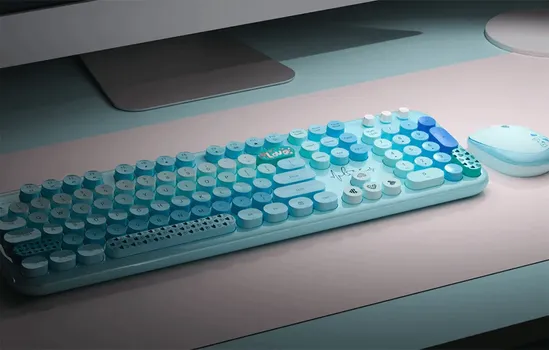 MOFII LOVELY COMBO (BLUE) KOMPLET TASTATURA I MIŠ │ BEŽIČNA VEZA 2.4G, DOMET 6-10M │ MIŠ: 4 TASTERA, DPI 800/1200/1600, 3 MILIONA KLIKOVA, 76G │ TASTATURA: 104 TASTERA, 8 MILIONA KLIKOVA, 677G │ NAPAJANJE: AA ALKALNA BATERIJA ZA OBA UREĐAJA (3 / 3)