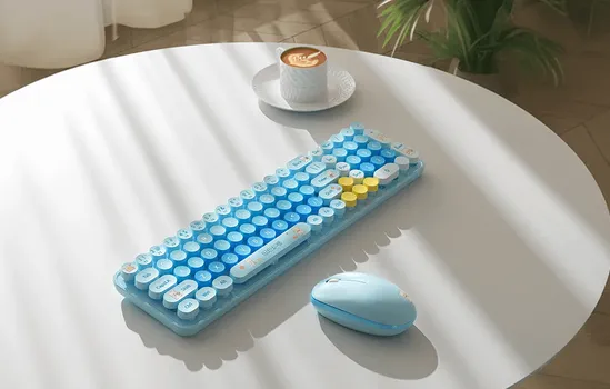 MOFII BABY BEAR BLUE BEŽIČNI KOMPLET TASTATURA I MIŠ │ POVEZIVANJE: BEŽIČNO, 2.4 GHZ │ DOMET: 6-10 M │ MIŠ: 3 TASTERA, 1200 DPI, 1X AA BATERIJA, 75 G │ TASTATURA: 85 TASTERA, 2X AAA BATERIJE, 499 G (2 / 3)