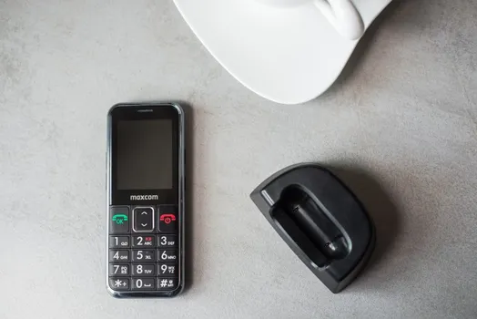 MAXCOM MM730 (15 / 15)