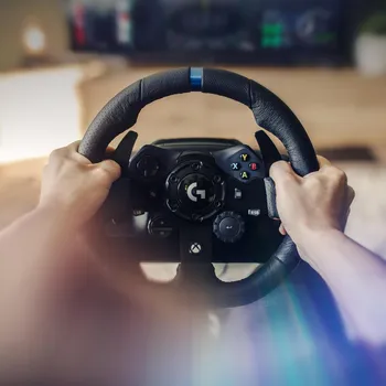 LOGITECH G923 TRUEFORCE RACING WHEEL (17 / 28)