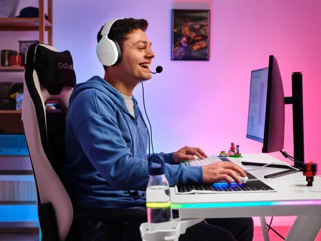 TRUST GXT 709 LUMINUS RGB (23 / 30)