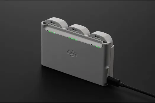 DJI NEO TWO-WAY CHARGING HUB (2 / 2)