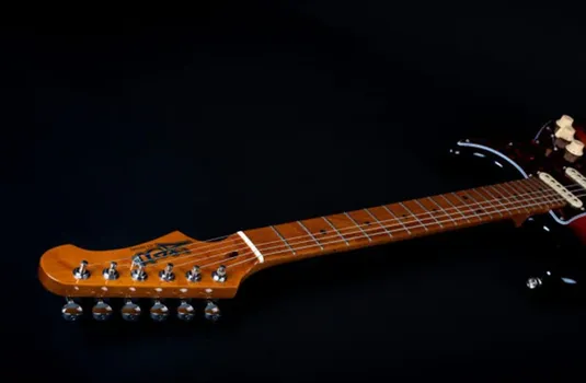 JET JS-300 SB ELEKTRICNA GITARA ST-STYLE (4 / 5)
