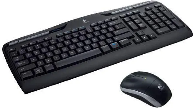 LOGITECH MK330 WIRELESS COMBO (1 / 37)