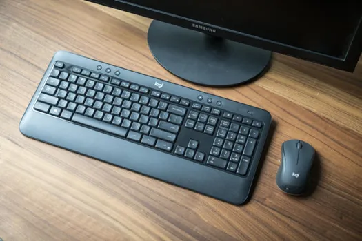 LOGITECH MK540 ADVANCED WIRELESS COMBO (7 / 31)