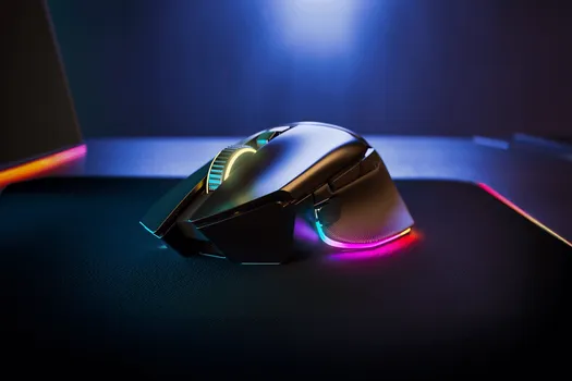 RAZER BASILISK V3 PRO [WIRELESS] (11 / 29)