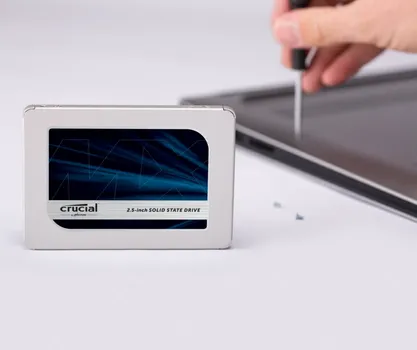 CRUCIAL MX500 1TB / SSD (2 / 5)