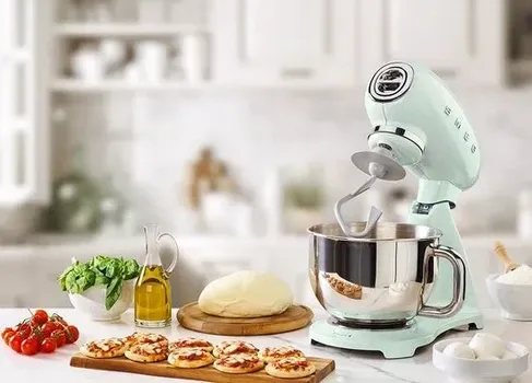SMEG KUHINJSKI ROBOT SMF03PGEU (8 / 9)