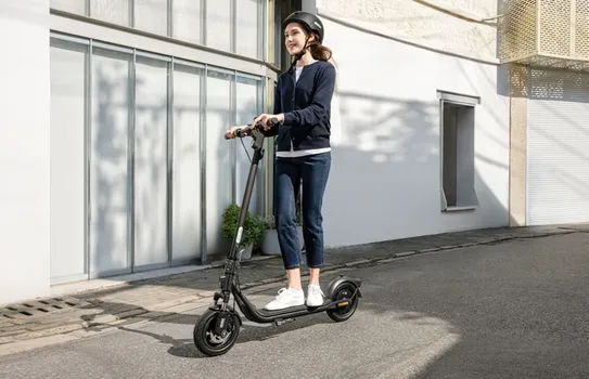 SEGWAY ELEKTRIČNI ROMOBIL NINEBOT KICKSCOOTER F2 E II (3 / 8)