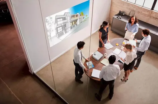 EPSON EB-FH08 [PROJECTOR] (3 / 7)