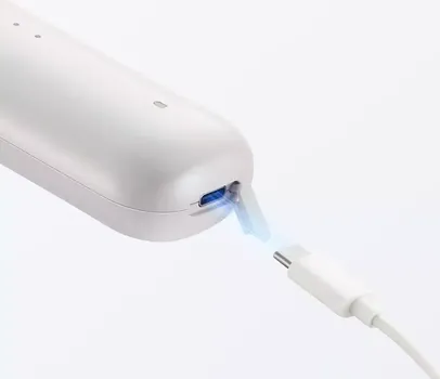 XIAOMI CORDLESS HAIR STRAIGHTENER BRUSH EU 3 RAZINE TEMPERATURE: 160°C, 180°C I 200°C, 2X 3200 MAH BATERIJE, LAGANA I KOMPAKTNA PRIJENOSNA ČETKA, TIP C PUNJENJ (3 / 10)