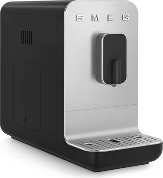 SMEG APARAT ZA ESPRESSO KAFU BCC01BLMEU, CRNI (3 / 8)