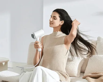 XIAOMI HIGH-SPEED IONIC HAIR DRYER EU BHR9114EU SNAGA 1600 W, BRZINA OD 110.000 OKRETAJA U MINUTI, PROTOK ZRAKA OD 62 M/S, 4 RAZINE TEMPERATURE, DUŽINA KABLA 1.7M (6 / 9)