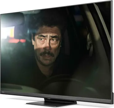 HISENSE 65 U8KQ [65 / UHD] (20 / 38)